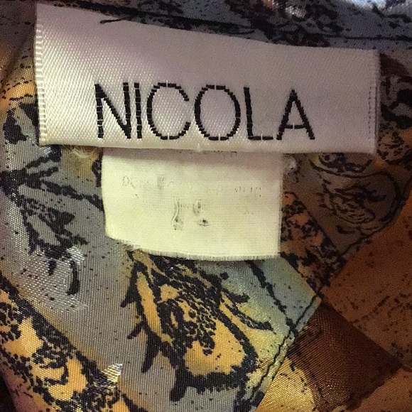 SOLD Vintage dressy patchwork print pretty blouse - Picture 8 of 8